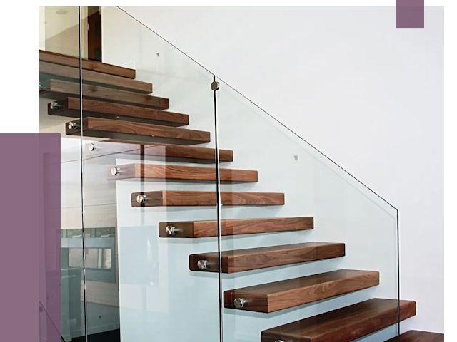 Стеклянные перила для лестницы в Михайловке от 14742 руб.