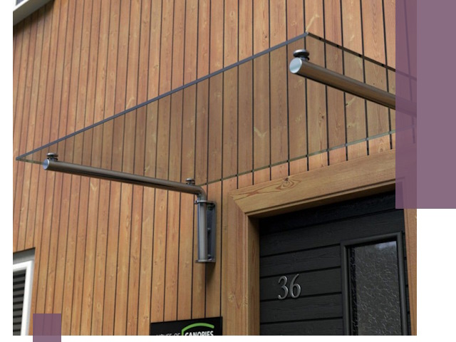 Стеклянные козырьки на входы и фасады в Михайловке